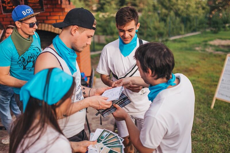 Как отметить майские праздники на природе в Тюмени — идеи отдыха, квесты и сценарии