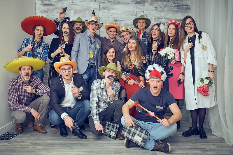 Под напряжением, но вместе: как отметить День энергетика 2025 в Тюмени